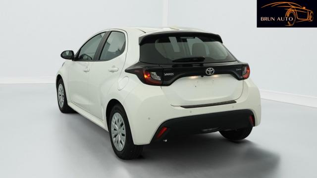 Toyota Yaris image 2