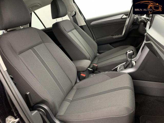 Volkswagen T-Roc image 6