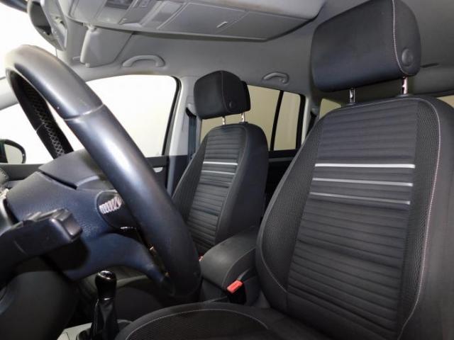 Volkswagen Touran image 2