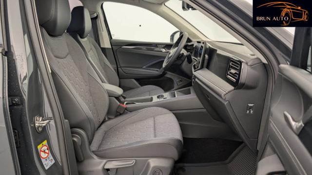 Volkswagen Tiguan image 8