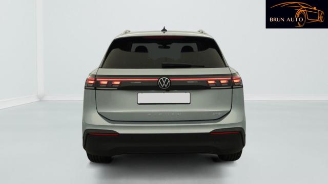 Volkswagen Tiguan image 8