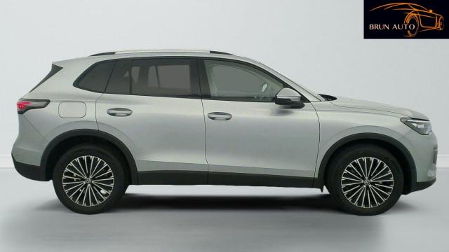 Volkswagen Tiguan image 9