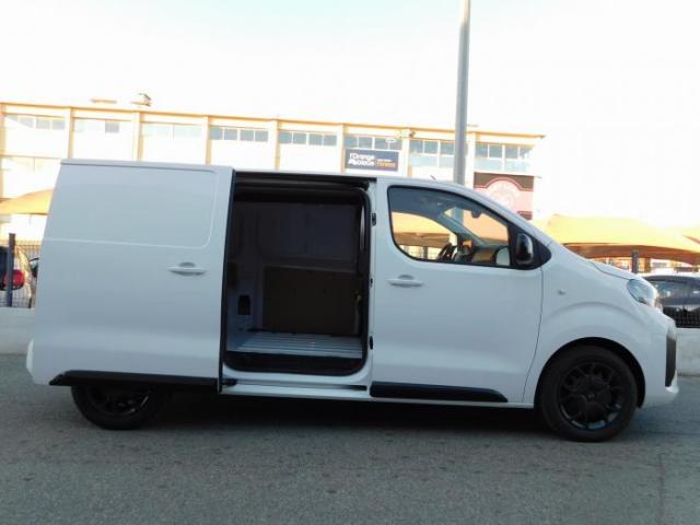Citroen Jumpy image 3