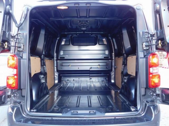 Citroen Jumpy image 4