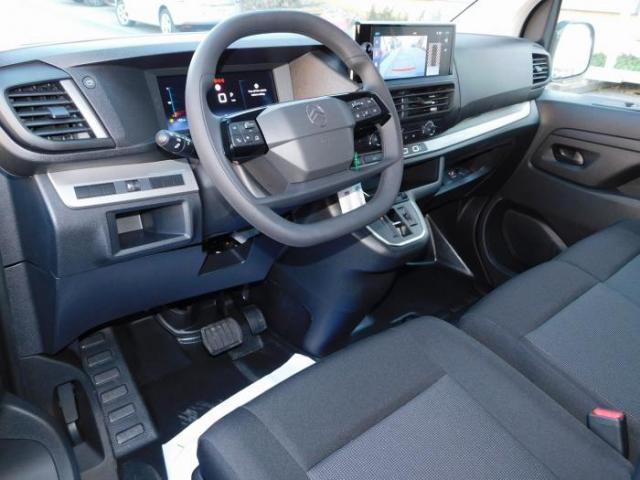Citroen Jumpy image 8