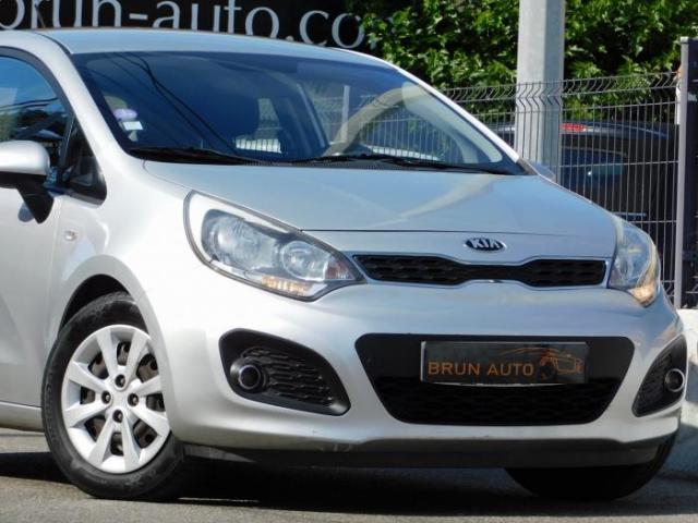 Kia Rio image 1