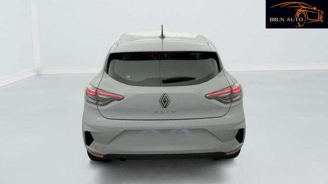Renault Clio image 9