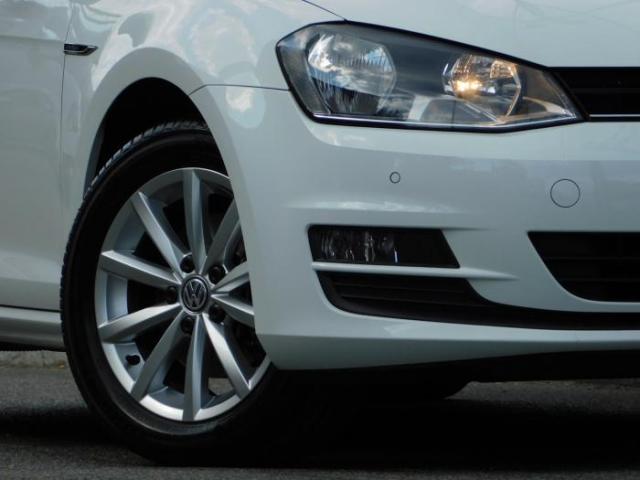 Volkswagen Golf image 3