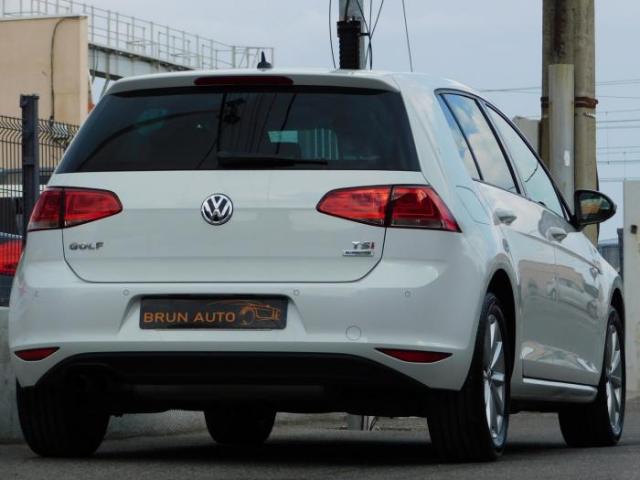 Volkswagen Golf image 6
