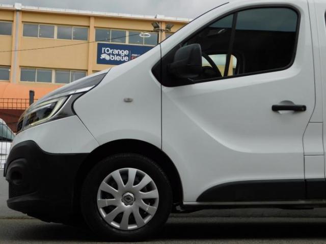 Renault Trafic image 3