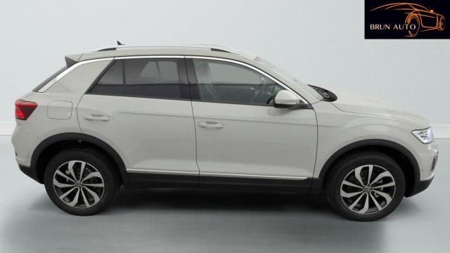 Volkswagen T-Roc image 2