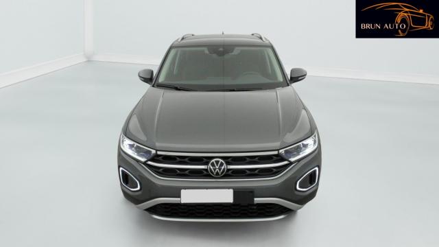 Volkswagen T-Roc image 2