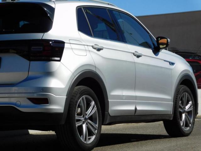 Volkswagen T-Cross image 2