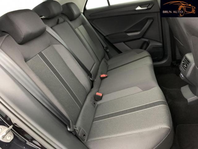 Volkswagen T-Roc image 4