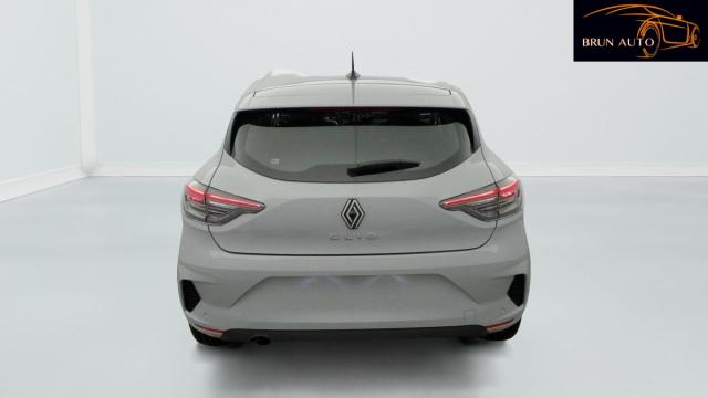 Renault Clio image 8
