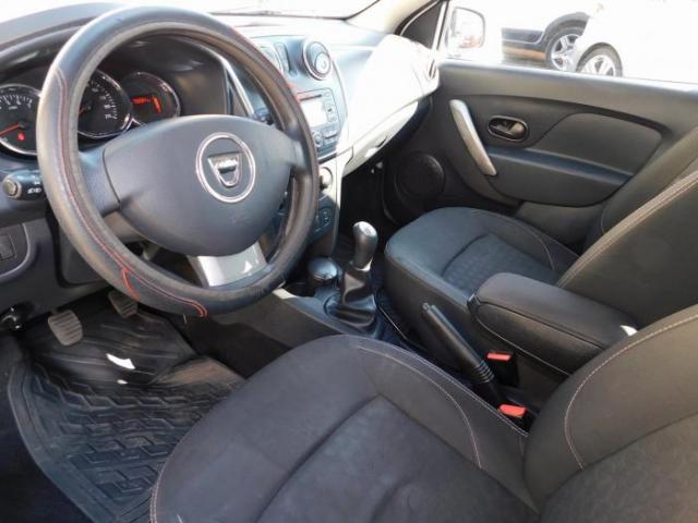 Dacia Sandero image 2