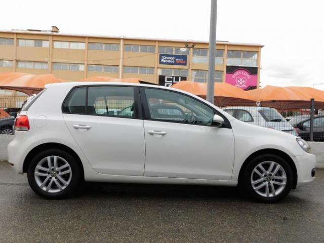 Volkswagen Golf image 8