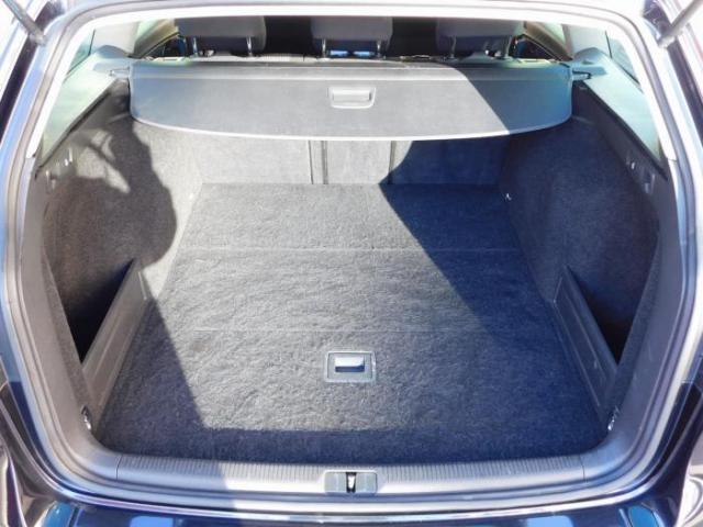 Volkswagen Passat Sw image 9