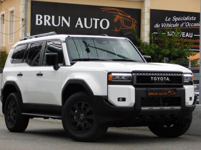 Toyota Land Cruiser image 2