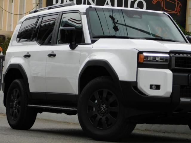 Toyota Land Cruiser image 6