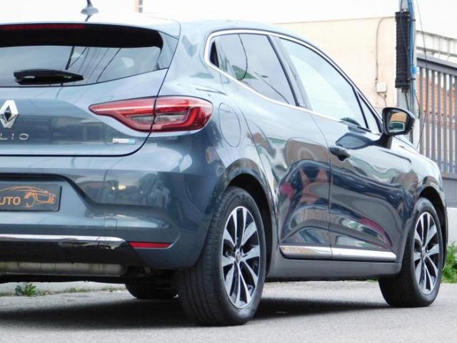 Renault Clio image 8