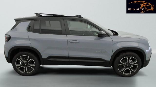 Jeep Avenger image 8