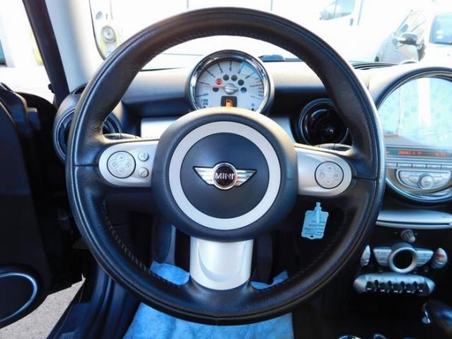 Mini Clubman image 9