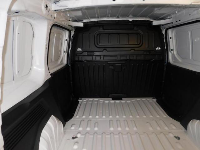 Peugeot Partner image 1