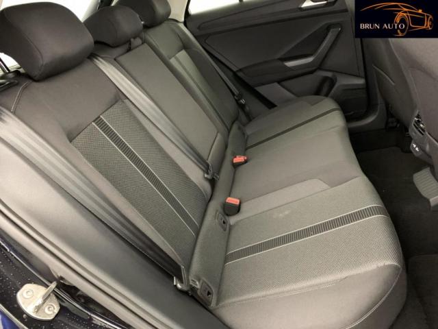 Volkswagen T-Roc image 9