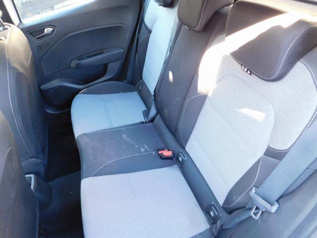 Renault Clio image 8