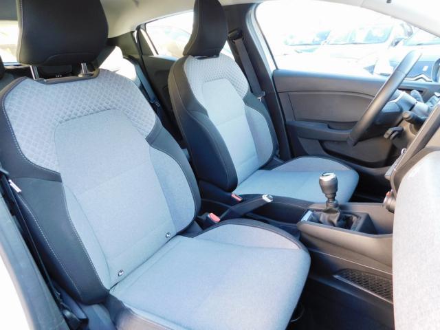 Renault Clio image 1