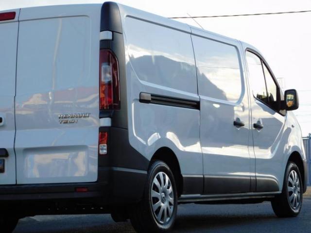 Renault Trafic image 8
