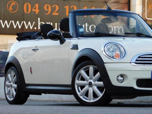 Mini Cabrio image 2