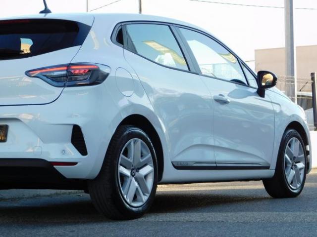 Renault Clio image 8