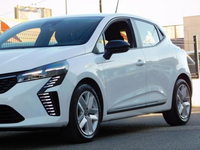 Renault Clio image 9