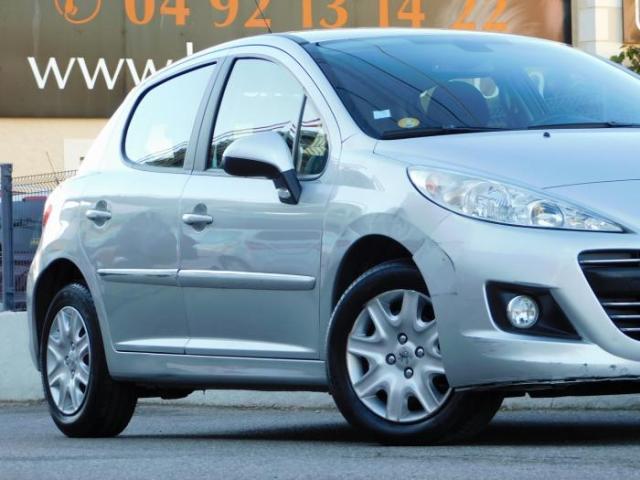 Peugeot 207 image 3