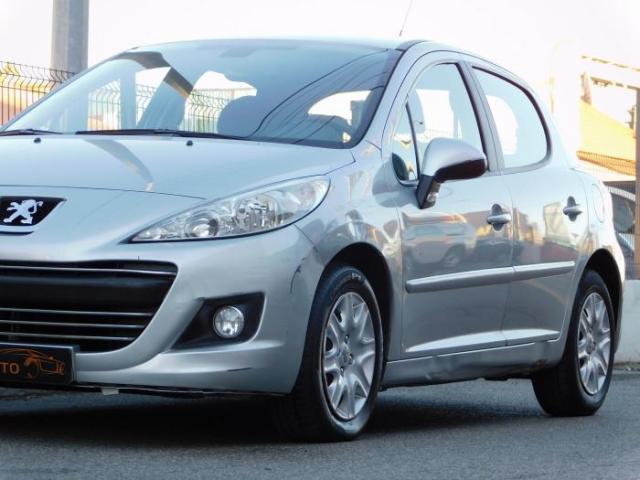 Peugeot 207 image 7
