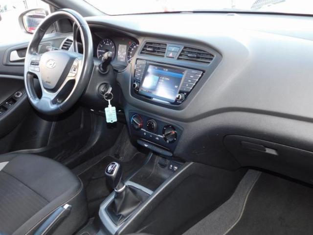 Hyundai I20 image 2