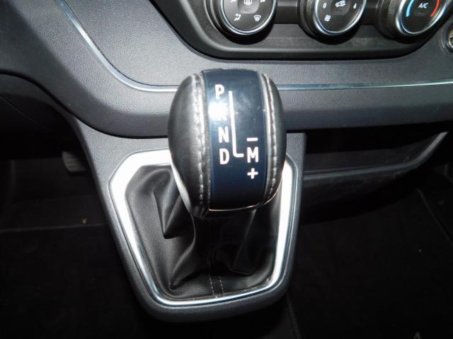 Renault Trafic image 8