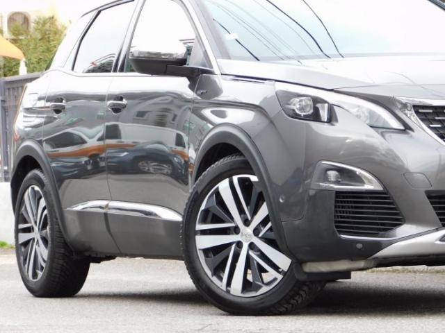 Peugeot 3008 image 2