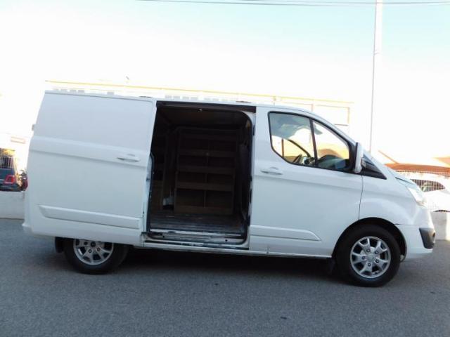 Ford Transit Custom image 1