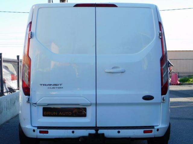 Ford Transit Custom image 2