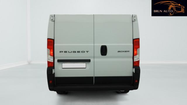 Peugeot Boxer image 2