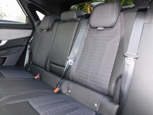 Peugeot 3008 image 4