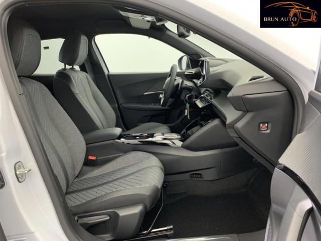 Peugeot 2008 image 8