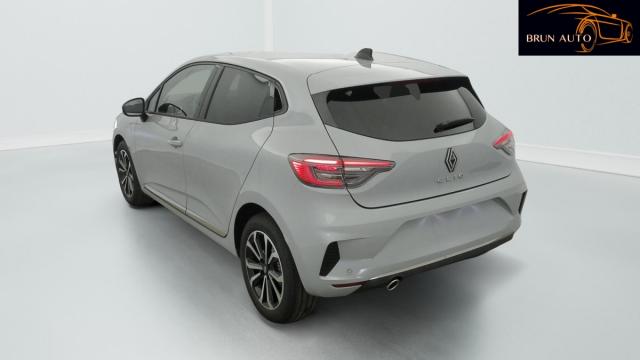 Renault Clio image 9