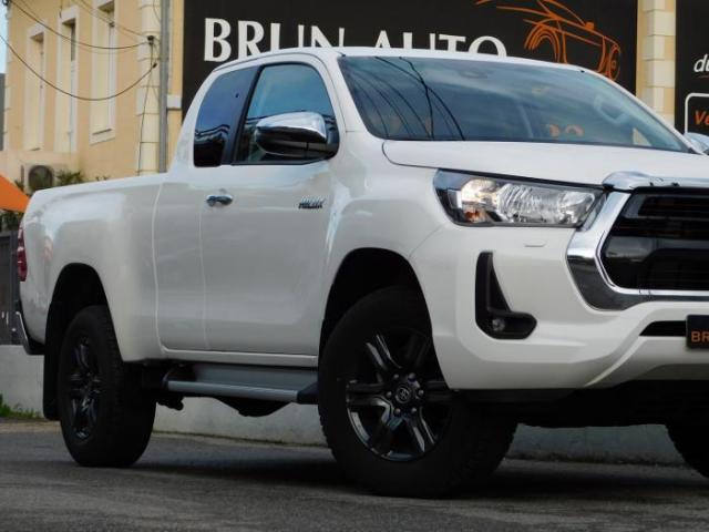 Toyota Hilux image 3