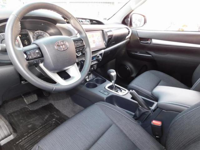 Toyota Hilux image 5
