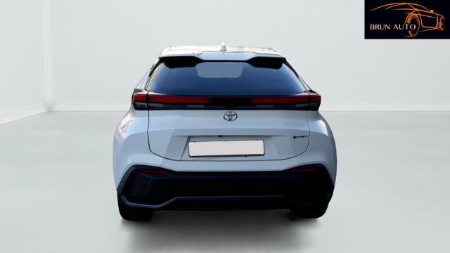 Toyota C-Hr image 5