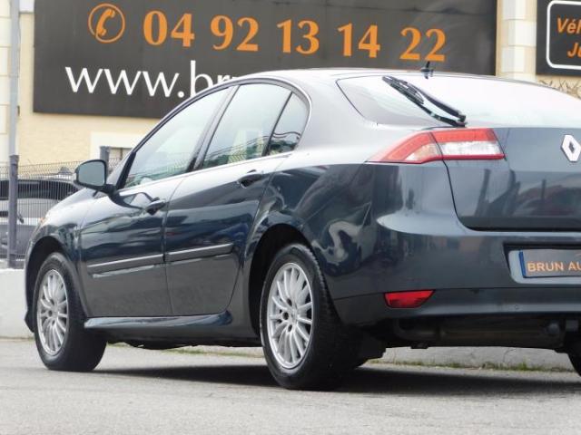 Renault Laguna image 9